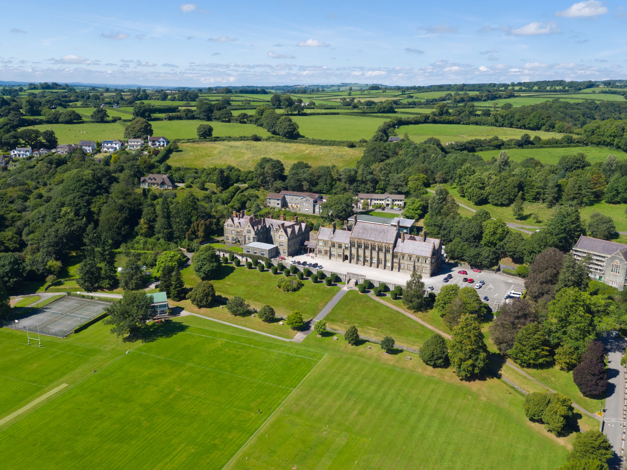 Mount Kelly School