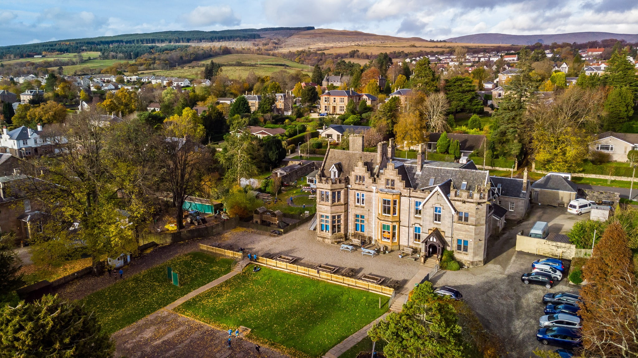Lomond School