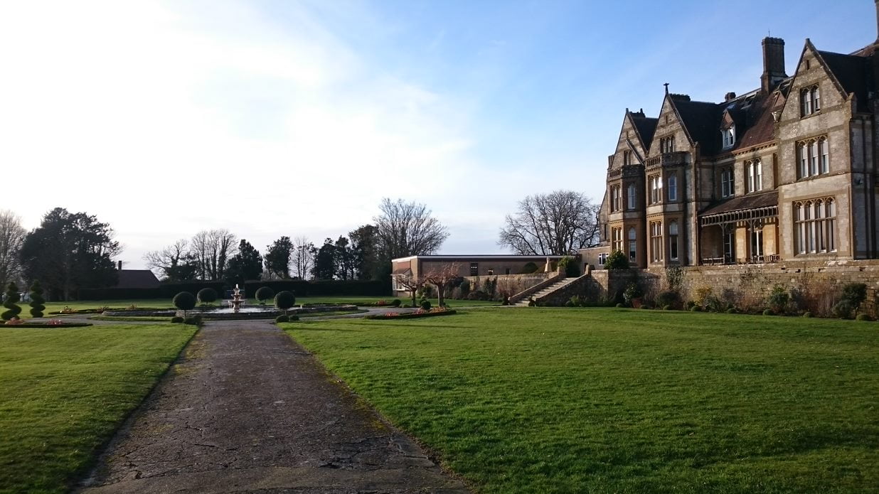 Clayesmore School