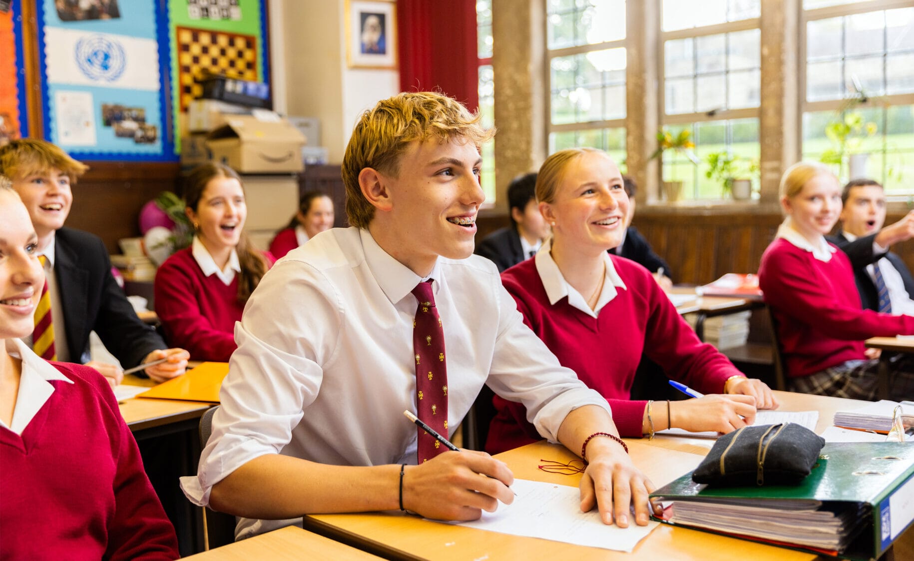 Downside School UK - eine akademisch renommierte Internatsschule in Großbritannien, die eine erstklassige Ausbildung und eine inspirierende Umgebung bietet.