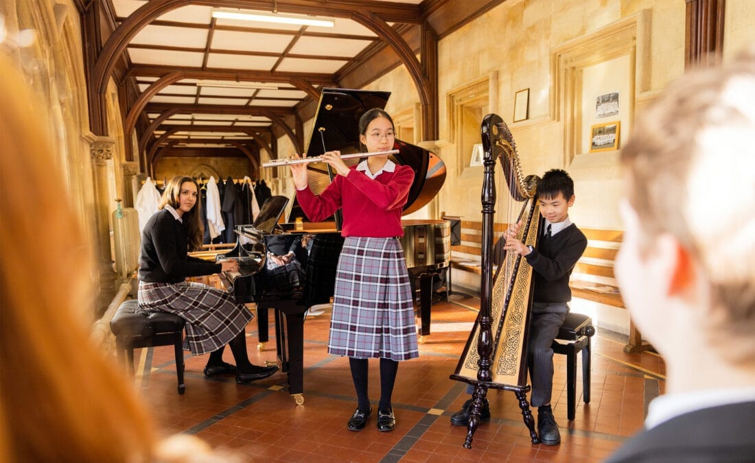 Musik an der Downside School UK - eine der künstlerischen Angebote einer renommierten Internatsschule in Großbritannien.