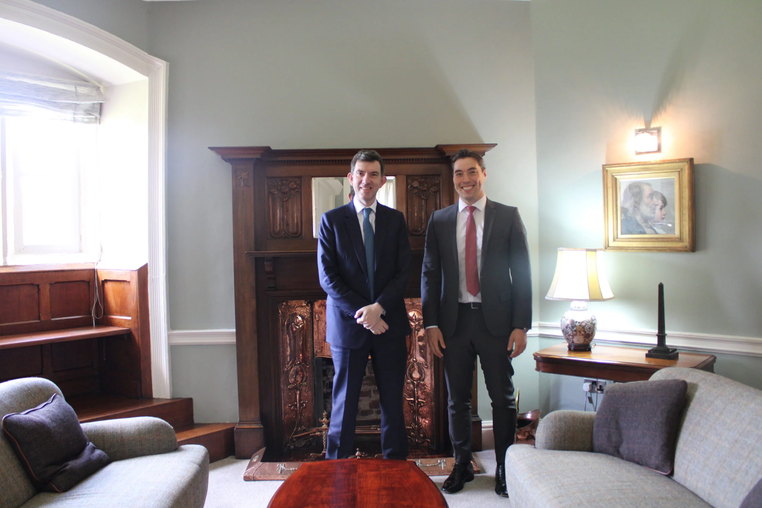 Akademis im Büro des Headmasters am Stonyhurst College