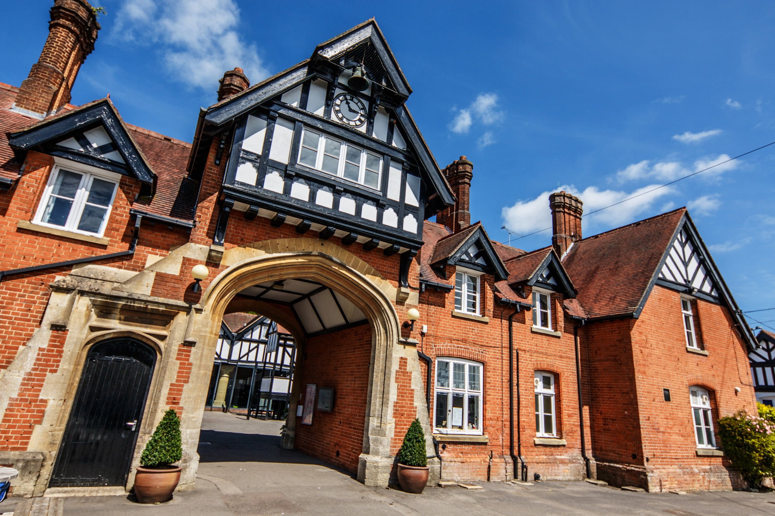 Frensham Heights School