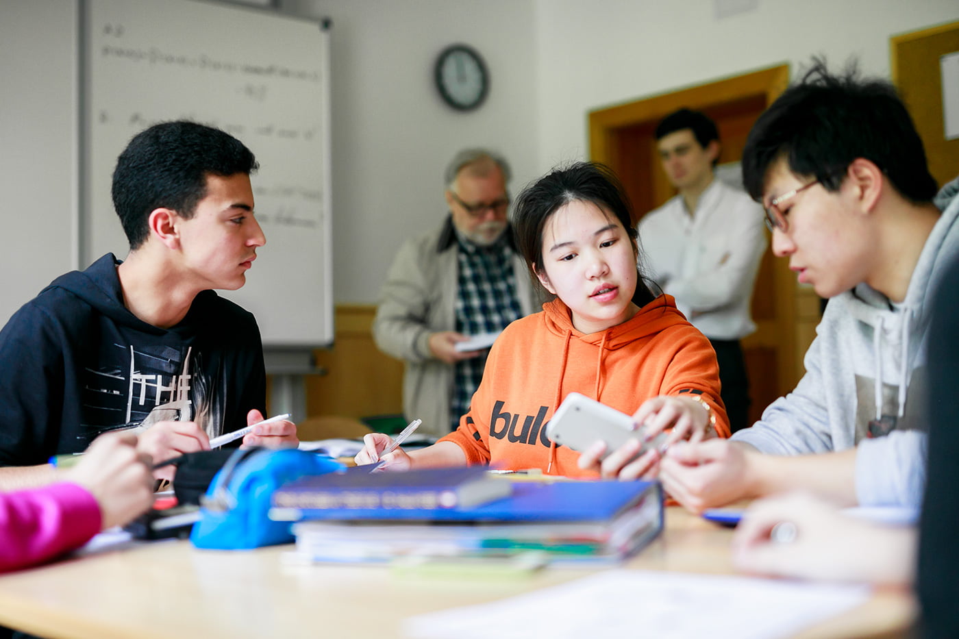 Internat Solling in Deutschland bietet eine inspirierende Lernumgebung, in der Schüler und Schülerinnen individuell gefördert werden. Kleine Klassen und persönliche Betreuung unterstützen den Lernerfolg.